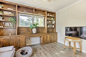Modern Home in Napa Area w/ Hot Tub & Game Room!