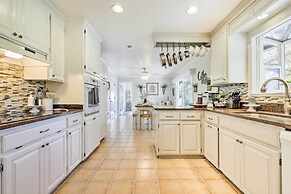 Modern Home in Napa Area w/ Hot Tub & Game Room!