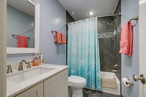 Nature Getaway w/ On-site Trails, 17 Mi to DC!