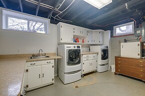 Nature Getaway w/ On-site Trails, 17 Mi to DC!