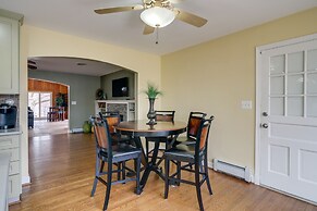 Nature Getaway w/ On-site Trails, 17 Mi to DC!