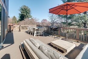 Modern North Potomac Home w/ Furnished Deck!