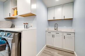 Modern North Potomac Home w/ Furnished Deck!