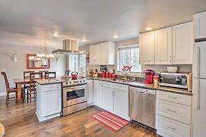 1 Mi to Quandary Trail: Idyllic Breckenridge Cabin