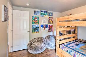 1 Mi to Quandary Trail: Idyllic Breckenridge Cabin