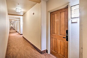 Walk to Lifts: Studio w/ Hot Tub in Keystone!