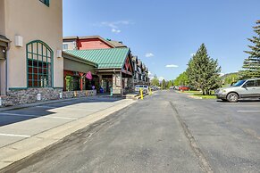 Walk to Lifts: Studio w/ Hot Tub in Keystone!