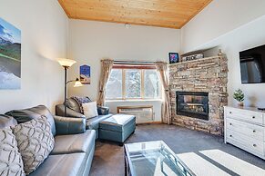 Walk to Lifts: Studio w/ Hot Tub in Keystone!