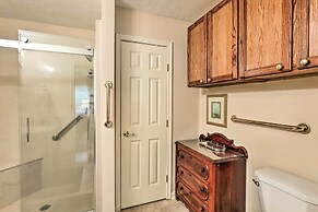 < 1 Mi to Kyle Field: Cozy Studio w/ Outdoor Space
