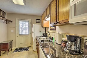 < 1 Mi to Kyle Field: Cozy Studio w/ Outdoor Space