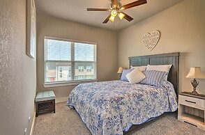 College Station Townhome w/ Furnished Patio!