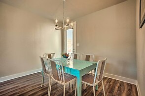College Station Townhome w/ Furnished Patio!