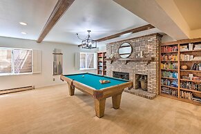 Luxe Garden-level Apartment w/ Sauna & Gym!