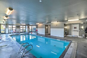 Resort-style Condo w/ Lake Chelan & Mtn Views