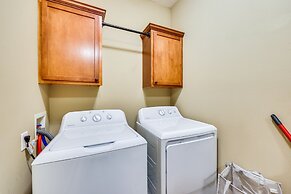 Spacious Family Home 3 Mi to Downtown Fayetteville