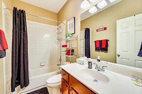 Spacious Family Home 3 Mi to Downtown Fayetteville