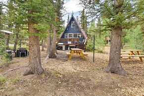 Sunny Muddy Moose Cabin w/ Fire Pit & Mtn Views!