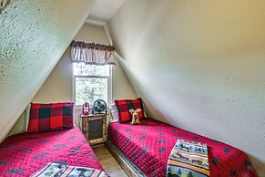 Sunny Muddy Moose Cabin w/ Fire Pit & Mtn Views!