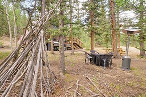 Sunny Muddy Moose Cabin w/ Fire Pit & Mtn Views!