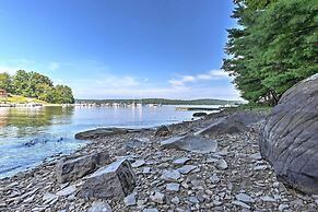 1 Mi to Lake Wallenpaupack: Pocono Mountain Home!