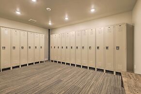 Walk to Lifts: Condo w/ Mtn Views in Keystone!