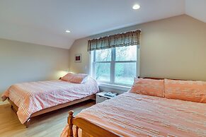 Cozy Solar-powered Loft: Walk to Lake Champlain!