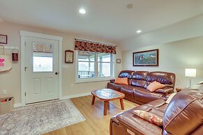 Cozy Solar-powered Loft: Walk to Lake Champlain!