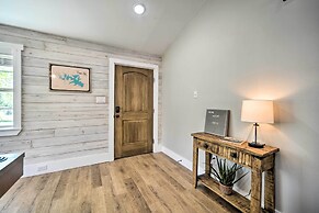 Gorgeous Cabin w/ Pergolas, Walk to River!