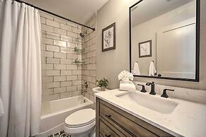 Gorgeous Cabin w/ Pergolas, Walk to River!