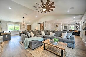 Gorgeous Cabin w/ Pergolas, Walk to River!