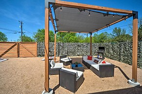 Gorgeous Cabin w/ Pergolas, Walk to River!