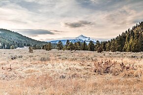 Cozy Big Sky Studio ~ 1 Mile to Mtn Village!