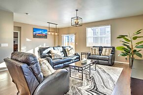 10 Mi to Dia: Spacious Aurora House w/ Yard!
