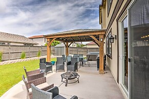 Air Racing Decor, Hot Tub: Sparks Home!