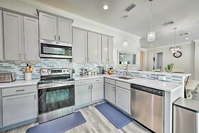 Beautiful Getaway ~ 4 Miles to Venice Beach!