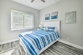 Beautiful Getaway ~ 4 Miles to Venice Beach!