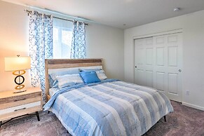 Sacramento Retreat w/ Yard ~ 13 Mi to Dtwn!