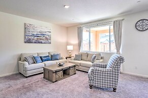 Sacramento Retreat w/ Yard ~ 13 Mi to Dtwn!