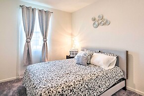 Sacramento Retreat w/ Yard ~ 13 Mi to Dtwn!