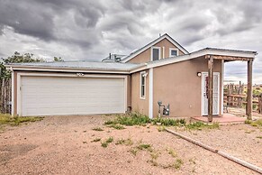 Dreamy Santa Fe Hideaway w/ Mountain Views!