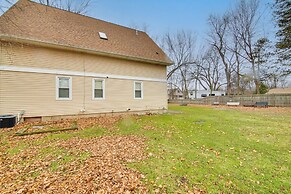 Twin Lakes Home - Walk to Lake Elizabeth!