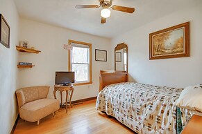 Twin Lakes Home - Walk to Lake Elizabeth!