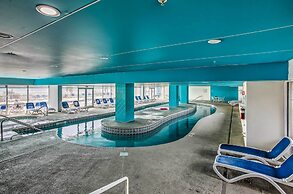 2 Mi to Barefoot Landing: Beachfront Resort Studio