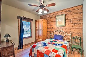 Avalon Woods Riverfront Retreat: Walk to Waterfall