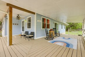 Canyon Lake Home w/ Resort Amenities & Fire Pit!