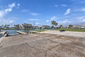 < 1 Mi to Sea Isle Beach: Home w/ Pool Access