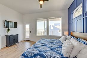 Modern Galveston Vacation Rental: Steps to Beach!