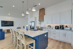 Modern Galveston Vacation Rental: Steps to Beach!