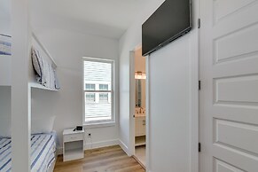 Modern Galveston Vacation Rental: Steps to Beach!