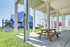 Modern Galveston Vacation Rental: Steps to Beach!